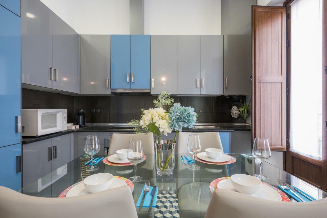 Apartamento El Carmen Malaga Luaran gambar