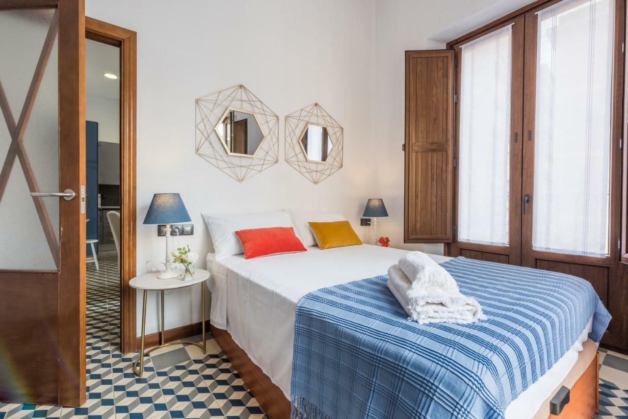 Apartamento El Carmen Malaga Luaran gambar